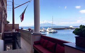 Yacht Club Capo Cervo Suites B&B